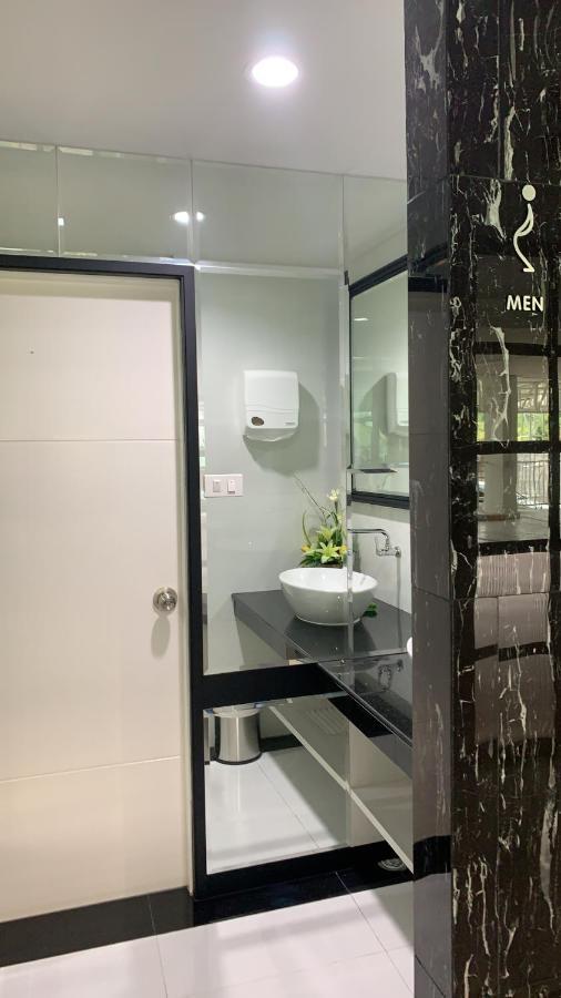 בנגקוק Icare Residence & Hotel מראה חיצוני תמונה